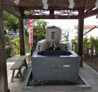 毛谷黒龍神社の手水舎